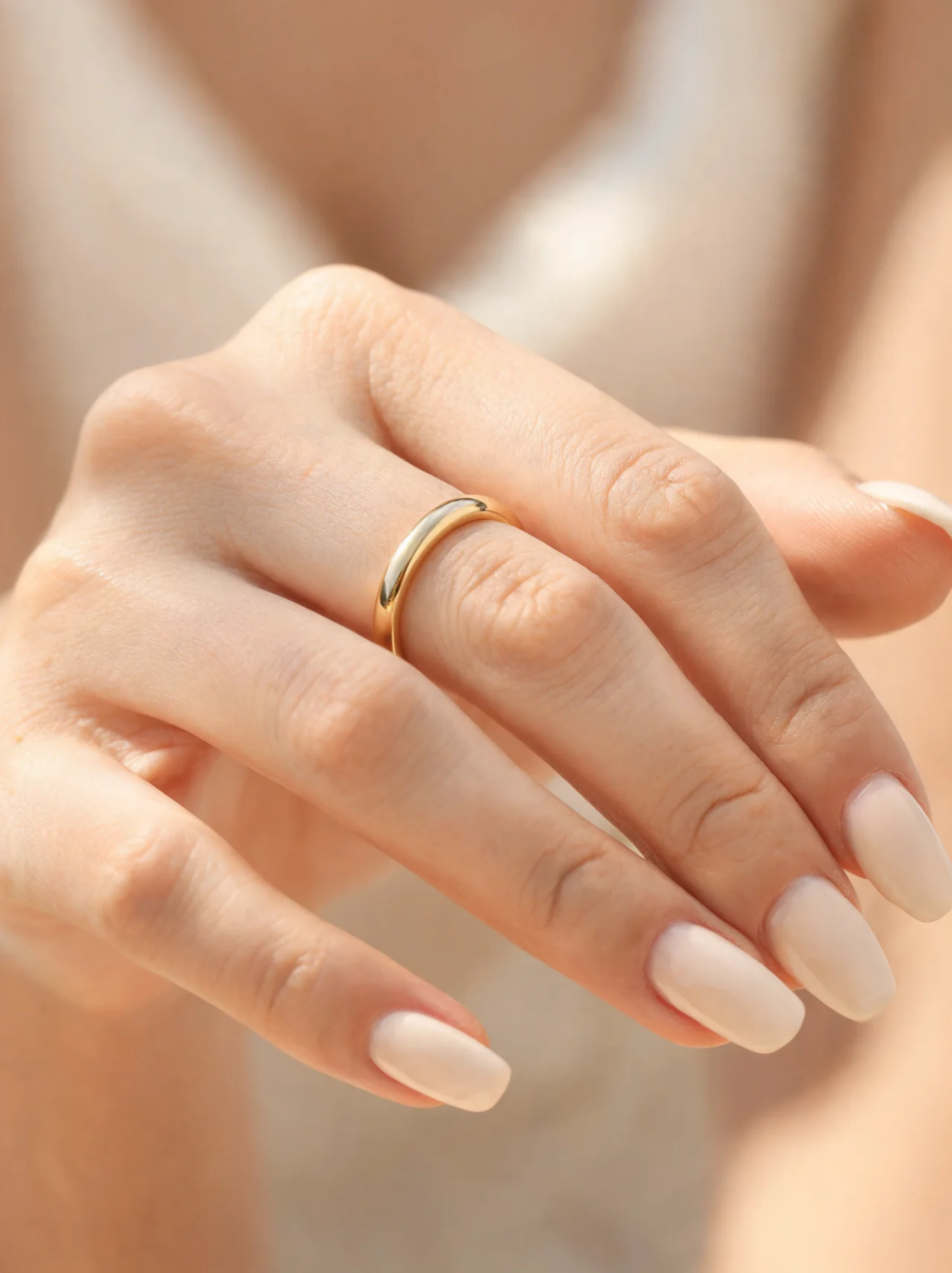 Golden Sand Ring en uso – D’OR Jewelry