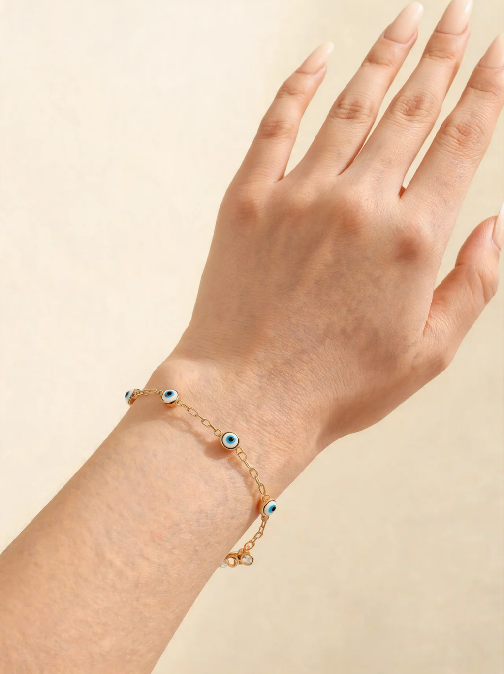 Blue Coast Bracelet en uso – D’OR Jewelry
